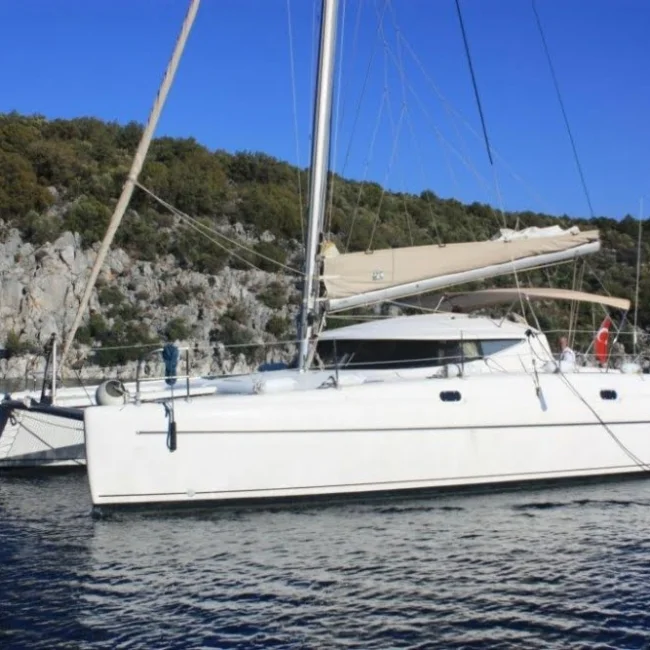 athena 38 catamaran review